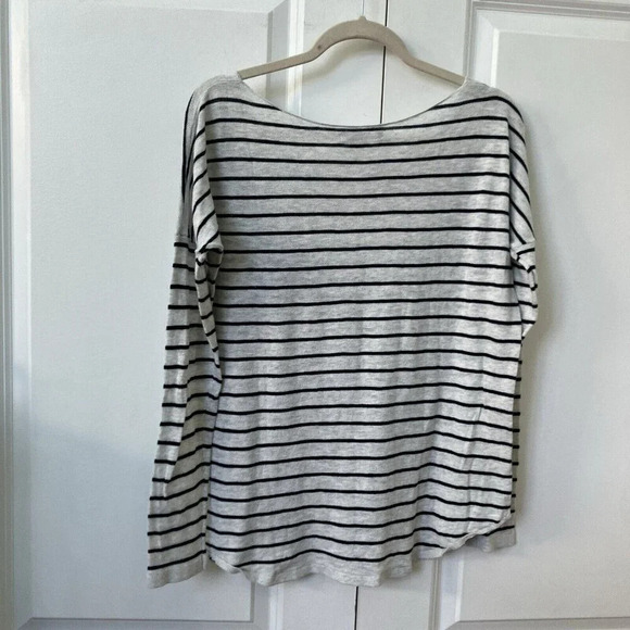 Vince  White Stripe Long Sleeve Knit Top Womens Small - Picture 4 of 4